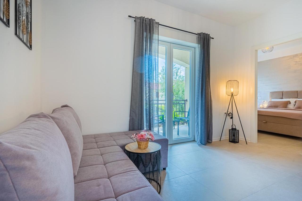 Apartments Ivanka كريس المظهر الخارجي الصورة