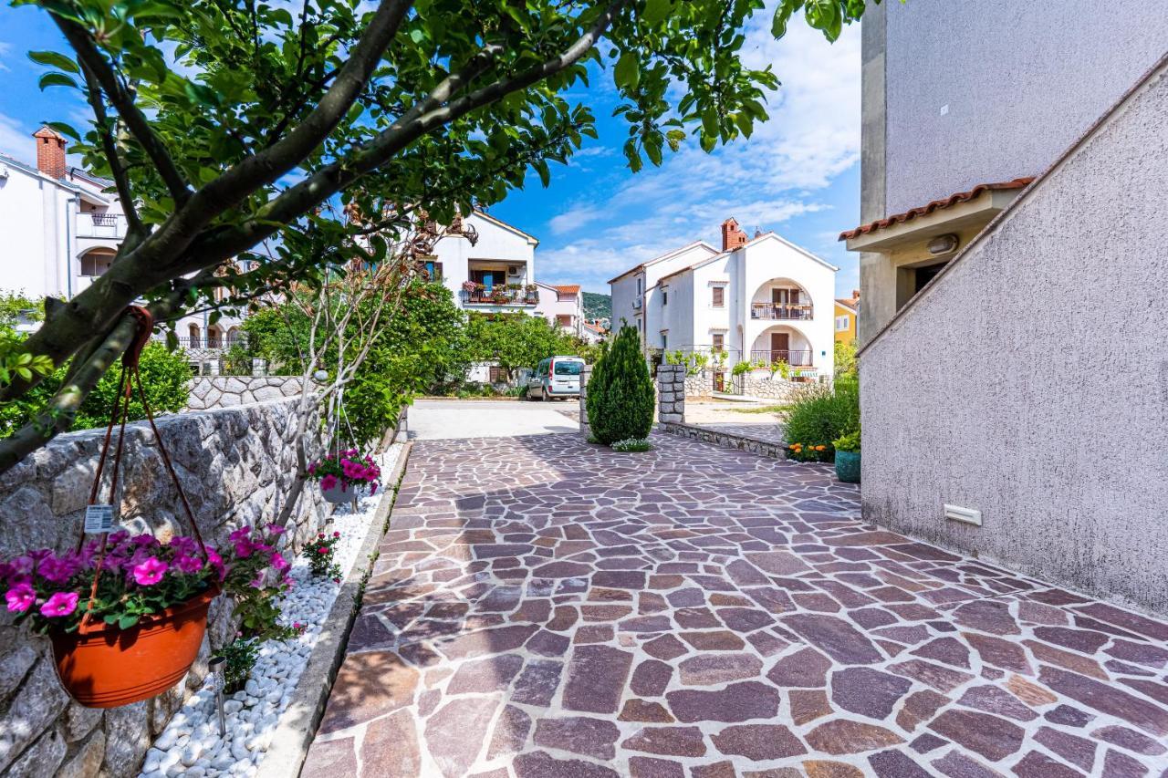 Apartments Ivanka كريس المظهر الخارجي الصورة
